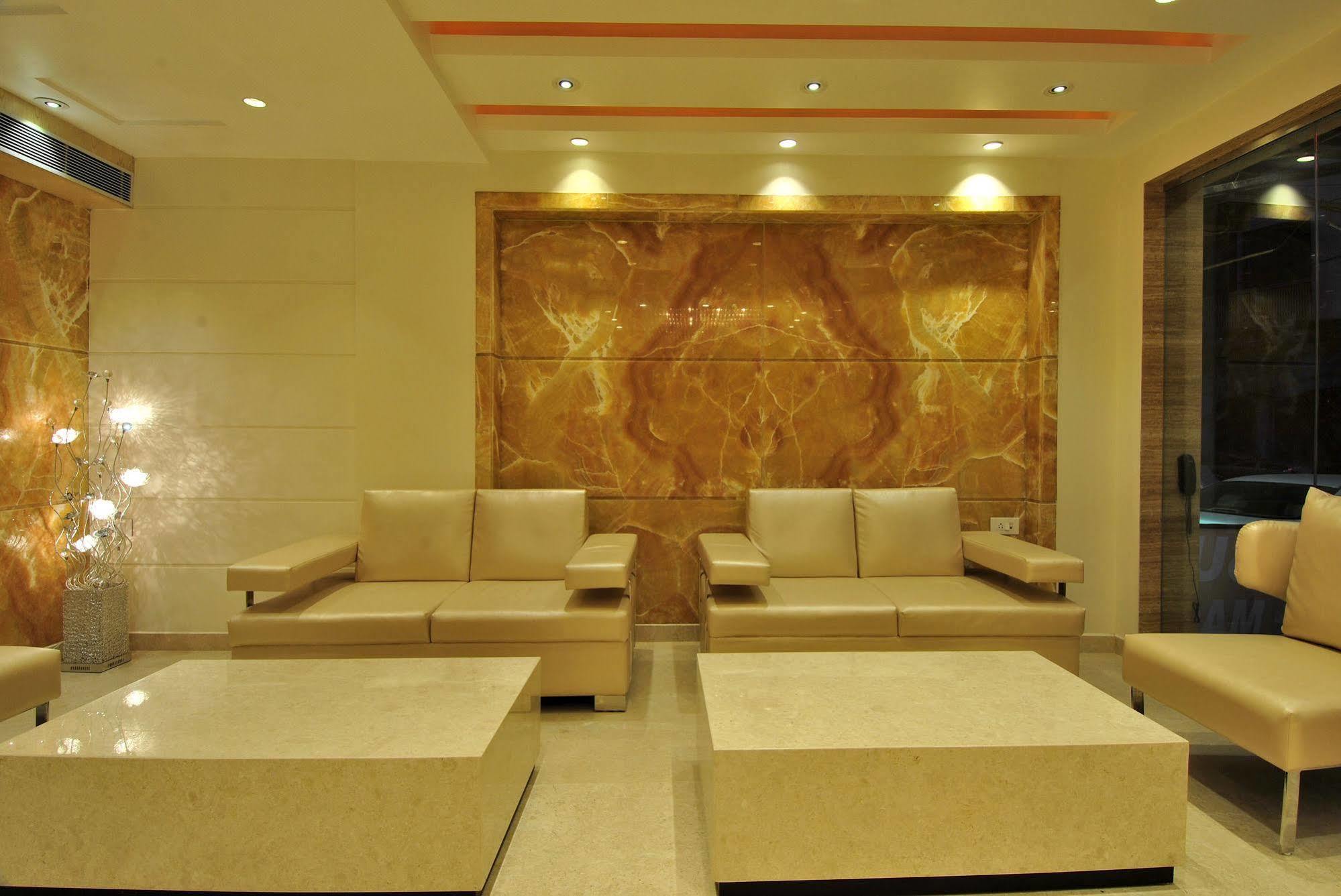 Sai Miracle - Luxury Living Hotel New Delhi Exterior photo